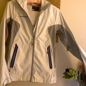Mammut:Dry tech jacket hooded Women’s Small
